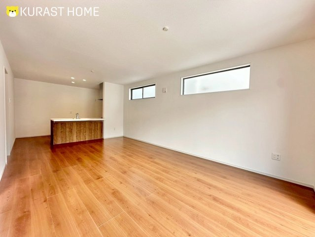 京都市西京区大原野上里鳥見町　新築戸建の居間・リビング