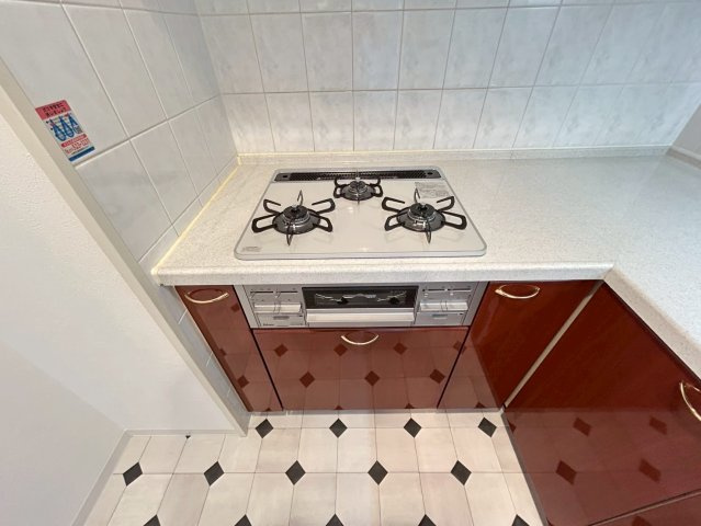 駅近タワーマンション☆３ＬＤＫ☆リフォーム完了で即入居ＯＫ☆ファーストタワー大津ＭＡＲＹのキッチン|コンロ