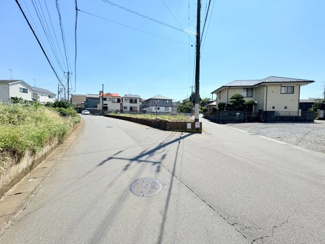 【前面道路含む現地写真】