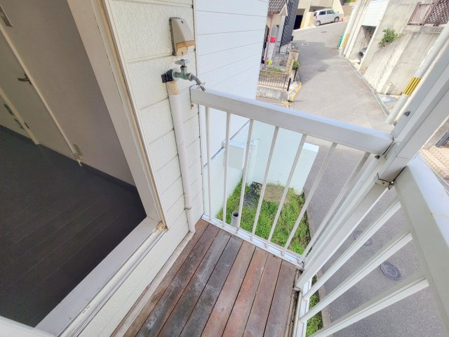 エムズ富雄のバルコニー