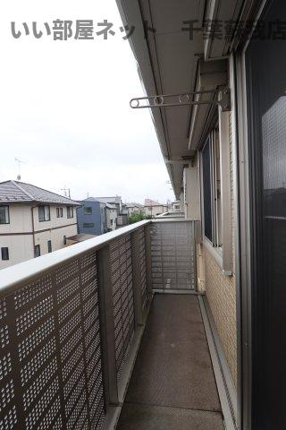 ピーノフォーリア弐番館のバルコニー|バルコニーからの眺めを楽しみながら食事をしませんか