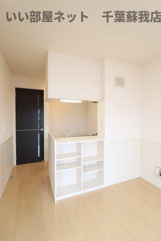 ピーノフォーリア弐番館のキッチン|お料理しやすいキッチンです