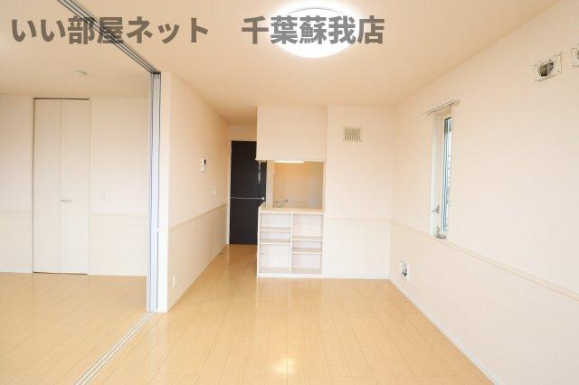 ピーノフォーリア弐番館の居間・リビング|居間です