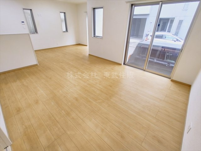 【居間・リビング】の画像