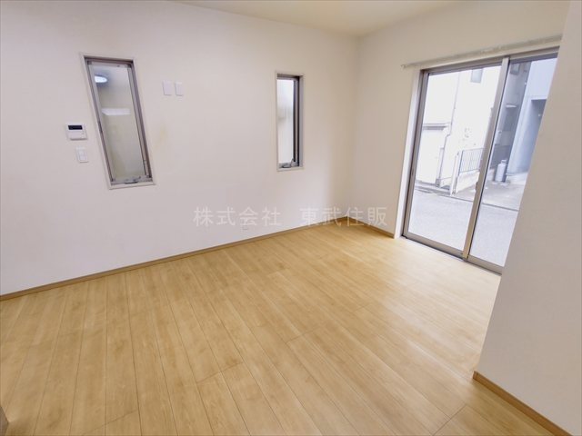 【居間・リビング】の画像