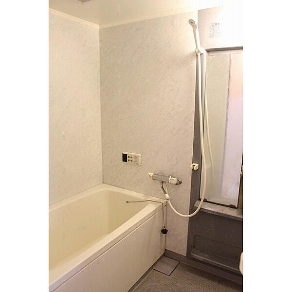 サンライズ泉の浴室