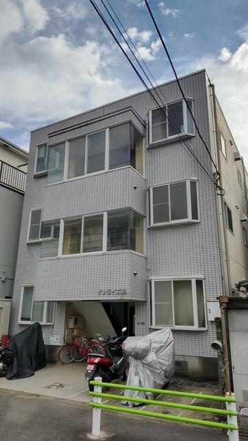 サンライズ泉の外観