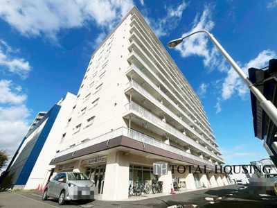 【外観】 | ファミリー豊平 | 流行に左右されず、将来にわたって価値が継続する「上質」な佇まい。親しみやすさが暮らしを豊かにしてくれる住空間です。