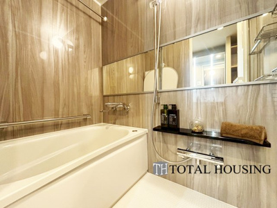 【浴室】 | ファミリー豊平 | 乾燥機付きの浴室は雨の日でも洗濯物が干せるので、忙しい共働きのご家庭では大活躍です。