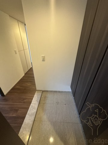 クラッシィタワー淀屋橋の玄関