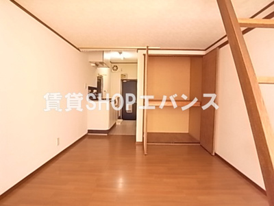 【洋室】 | メゾンK