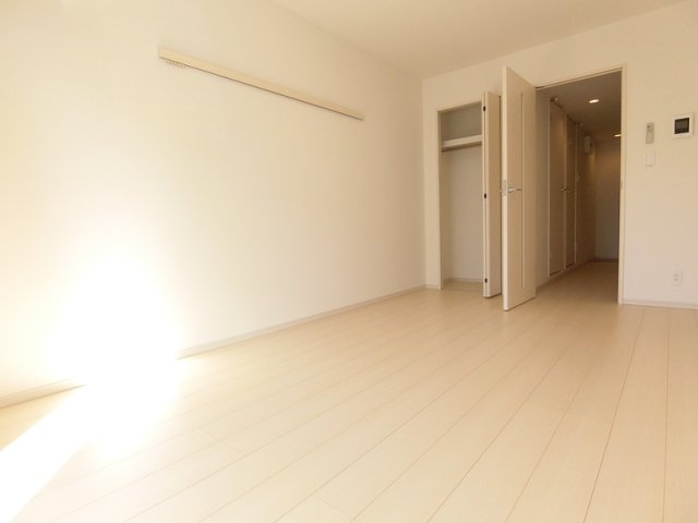 リブリ・スクルドの内装|明るい室内です