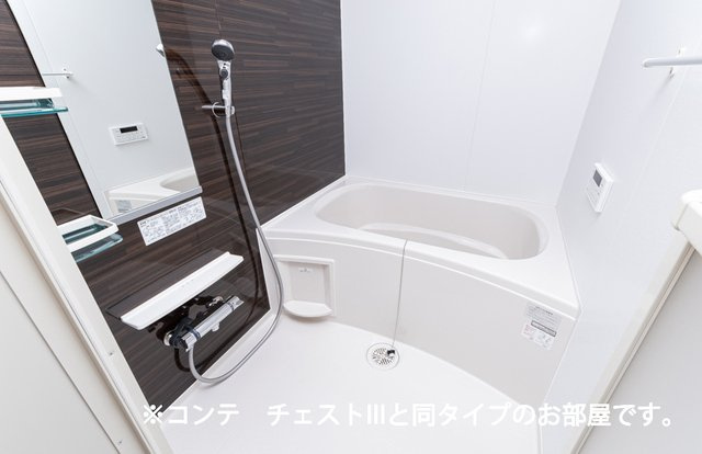 グリーナブル若葉Ⅱの浴室|落ち着いた空間のお風呂です