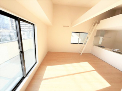 【居間・リビング】 | 【仲介手数料３５０万円が無料！！】■山野小学区■ハイグレードデザインハウス | 【年末の家計応援キャンペーン中！】
■３ＬＤＫ
■南側７．９ｍ公道面
■少し高台
■山野小学校
■ハイグレードデザインハウス
■高断熱住宅
■省エネ性能ラベル
■内覧予約可
■モデルハウス見学可