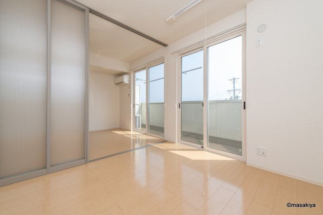 ラ　メゾン　ドュ　ブランの居間・リビング