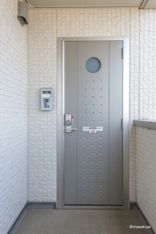 ラ　メゾン　ドュ　ブランのエントランス