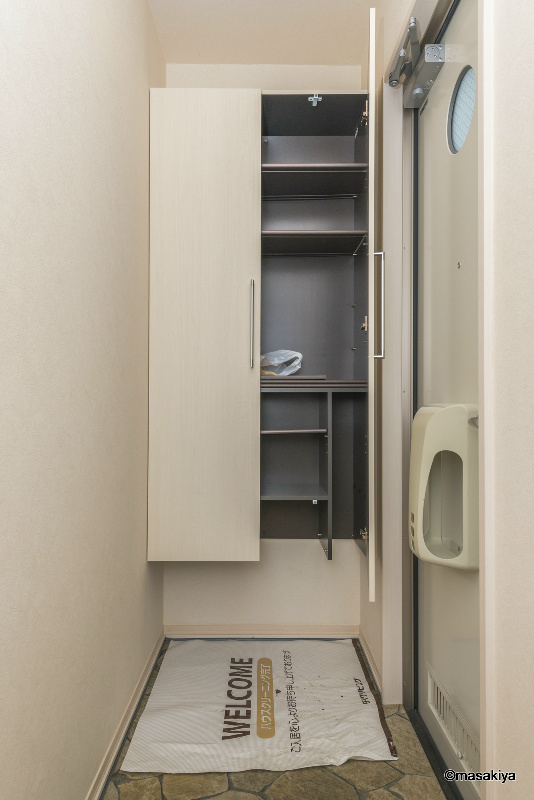 ラ　メゾン　ドュ　ブランの玄関|玄関