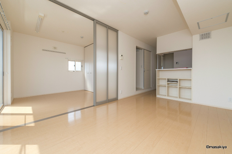 ラ　メゾン　ドュ　ブランの居間・リビング|リビング