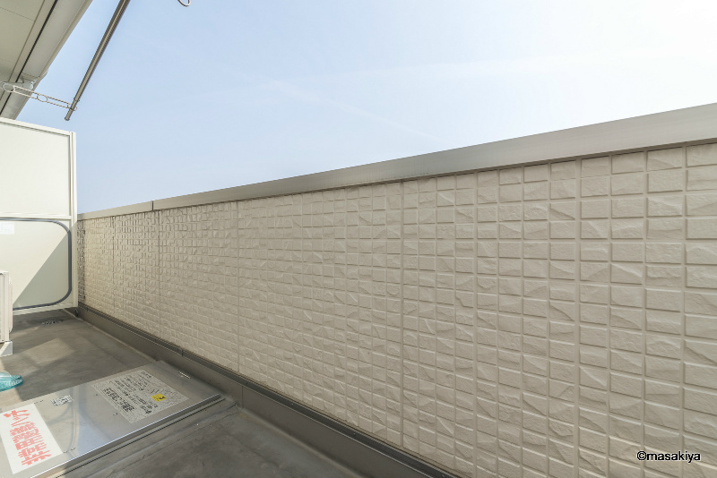 ラ　メゾン　ドュ　ブランのバルコニー|バルコニー