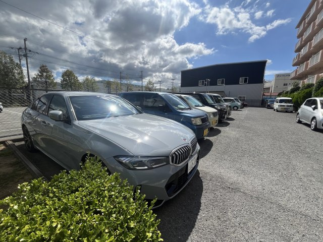 ドルミイヌイの駐車場