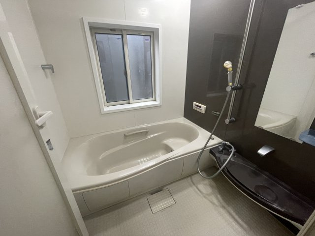 中古戸建・中古住宅　郡山市田村町東山1丁目　守山小・守山中の浴室