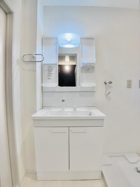 フォルス船橋Ⅲの独立洗面台