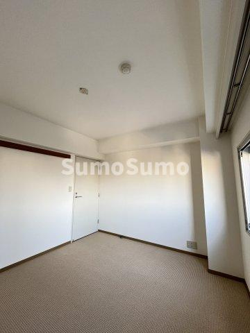 グランドメゾン三軒茶屋の寝室|使い勝手のいい寝室です