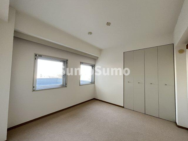 グランドメゾン三軒茶屋の居間・リビング|ゆったり過ごせるリビングです