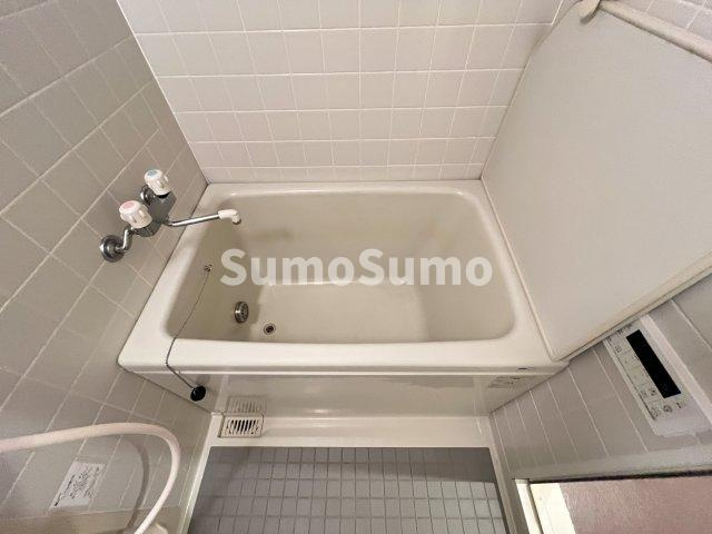 グランドメゾン三軒茶屋の浴室|きれいなお風呂です