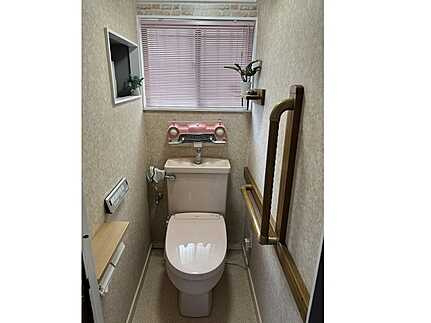 広島市安佐南区長束西４丁目　中古一戸建てのトイレ