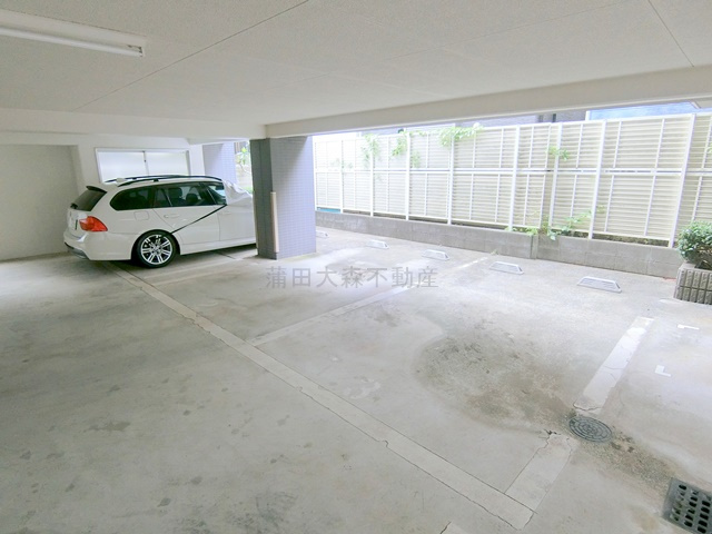 鵜の木ダイヤモンドマンションの駐車場