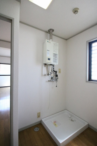 章栄№10の洗面所