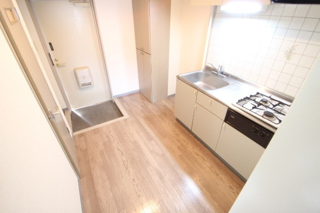 プーテゥジュール4番館のその他