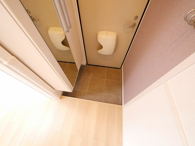 エレガンス　ハーモニーの玄関