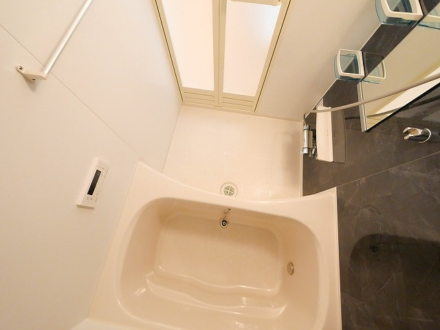 エレガンス　ハーモニーの浴室