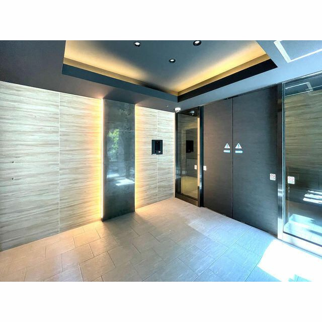 フレシア祐天寺のロビー