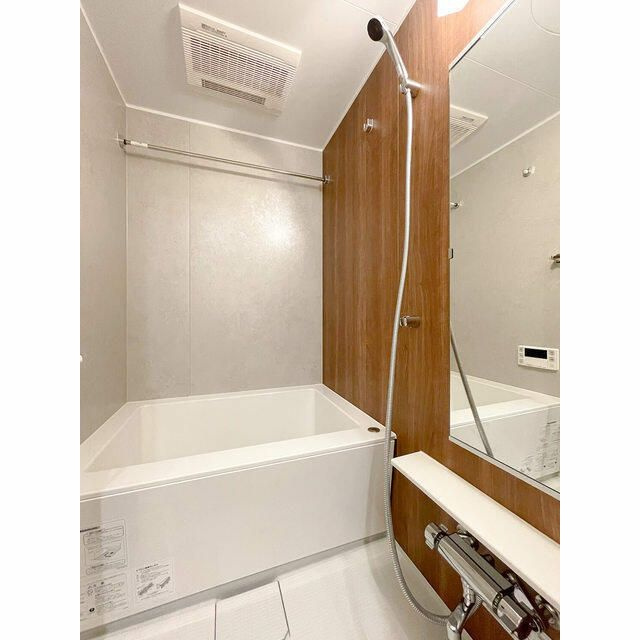 フレシア祐天寺の浴室