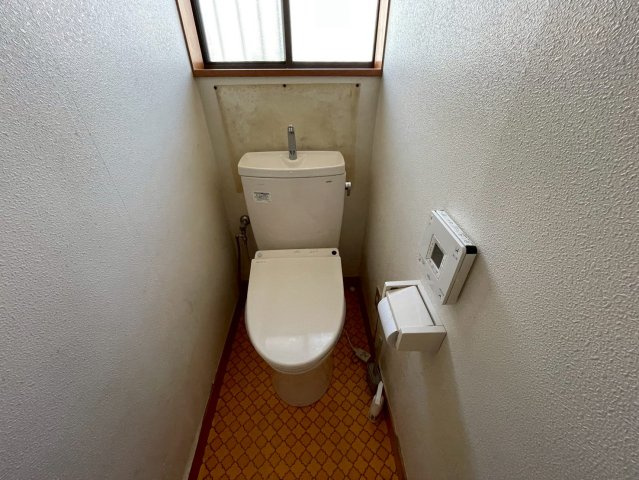 銚子市三崎町１丁目　中古戸建のトイレ