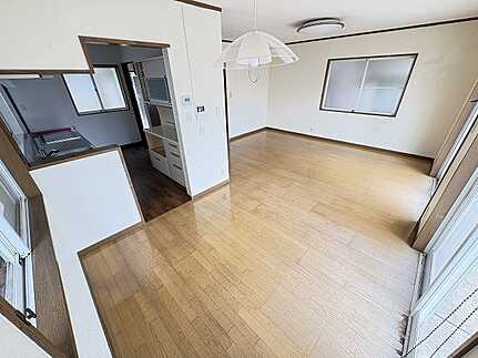 安芸郡熊野町平谷2丁目　中古一戸建ての居間・リビング