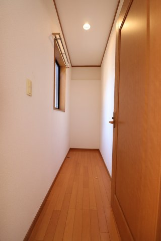 花畑中垣貸家の内装