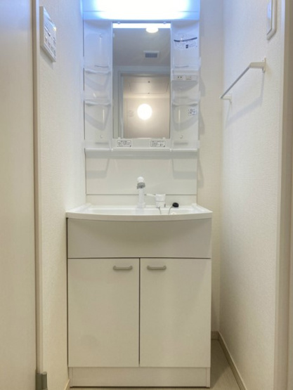 【独立洗面台】