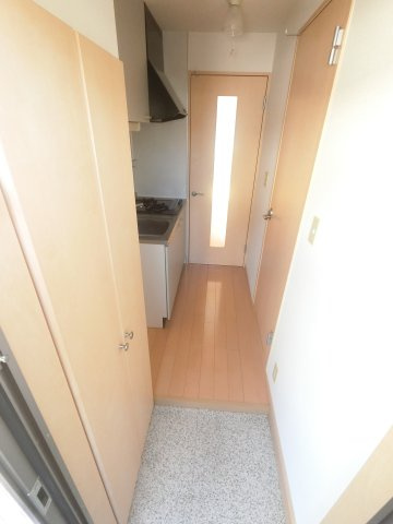 ルームピア船橋の玄関