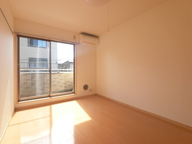 ルームピア船橋の寝室