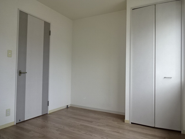 フォーレス塩屋の寝室