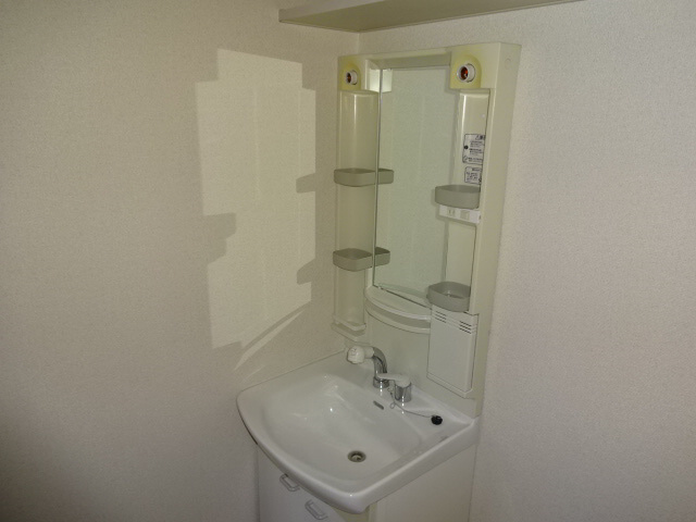 フォーレス塩屋の洗面所