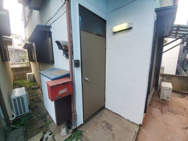 板橋区徳丸３丁目の一戸建てのエントランス