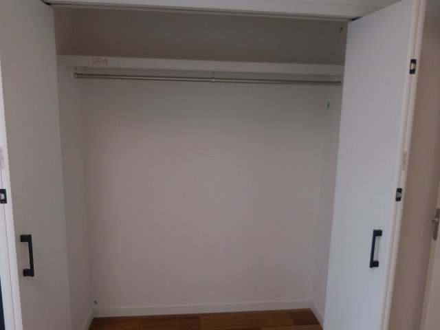 【収納】 | グランドステイツ薬院ギャラリー | 広々とした洋室は収納スペースがたっぷり！どんなお洒落さんでも安心の大容量収納が自慢です