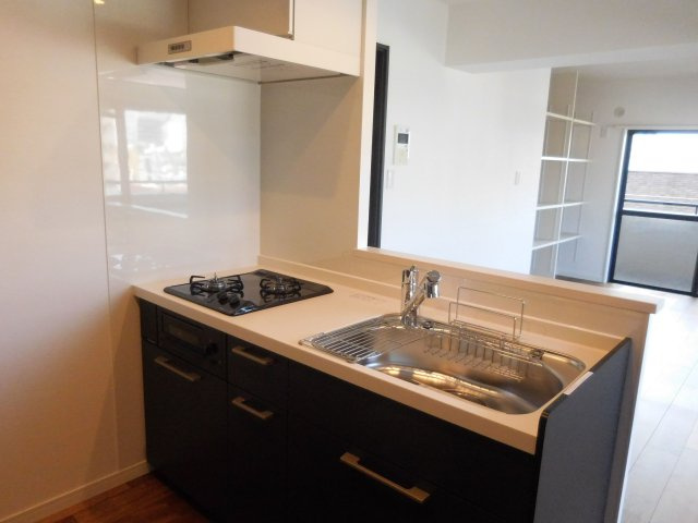 【キッチン】 | グランドステイツ薬院ギャラリー | 料理をしながら会話を楽しめるカウンターキッチンです