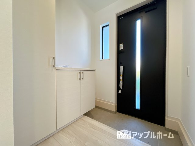 熊谷市別府２丁目　新築戸建　全1棟　の玄関