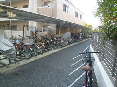 【駐輪場】 | アーバニス京都山科